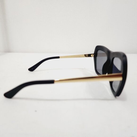 2 Pair QUAY Australia \